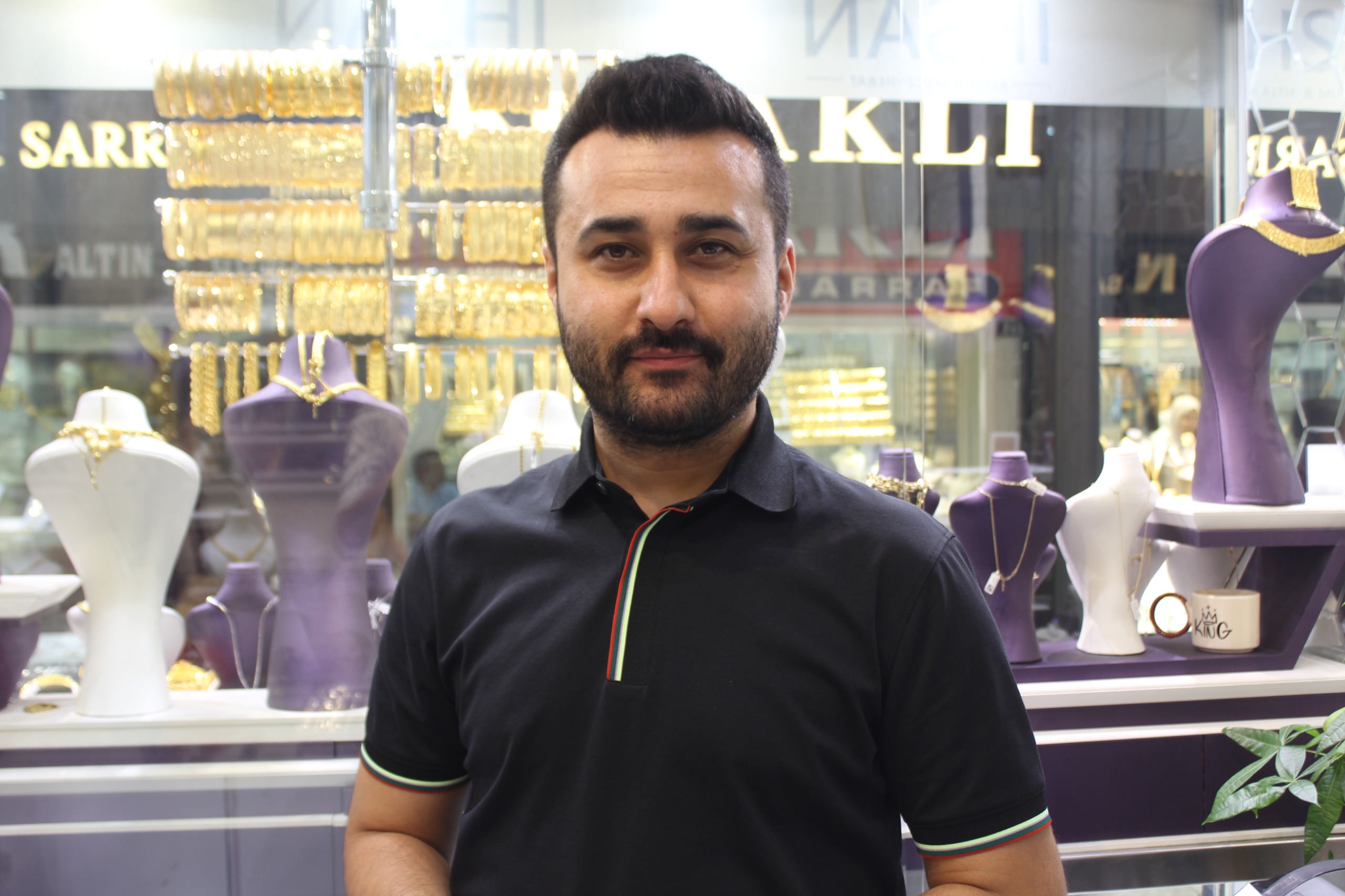 Sarraf İhsan Gülderdi: “ABD’de tırmanan gerilim sebebiyle ONS fiyatları yükseldi”